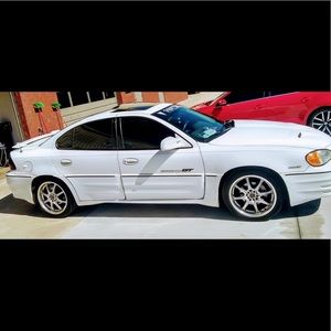 Meet your Posher, Travis